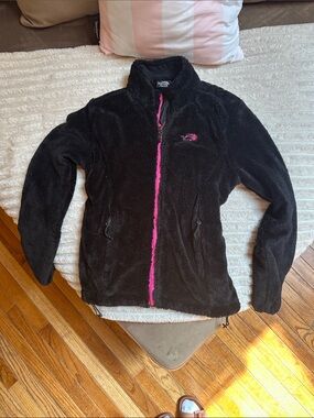 The North Face Black Fleece Jacket with Pink Zipper Accents